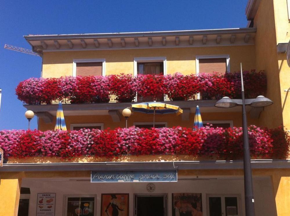 Hotel Al Mare Lido di Jesolo Exterior photo